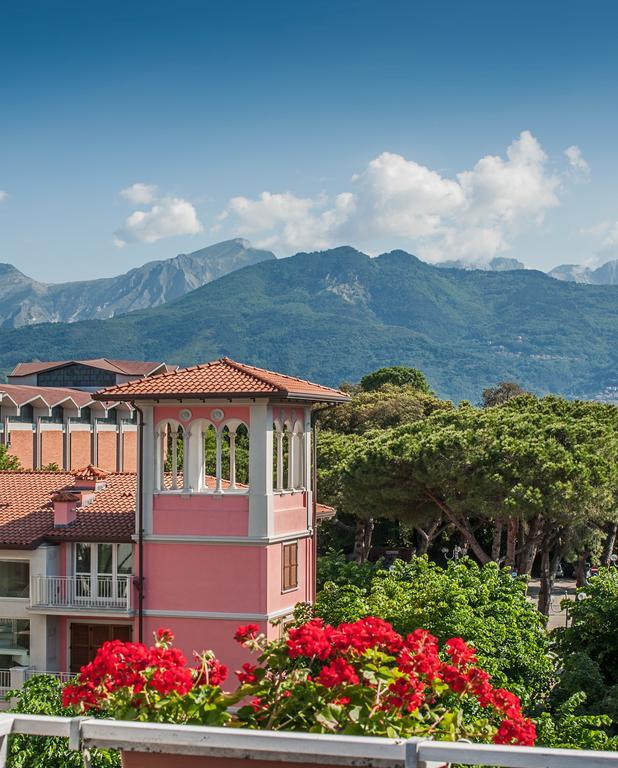 Hotel Scandinavia Marina di Massa Exterior foto